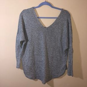 Grey long-sleeve shirt